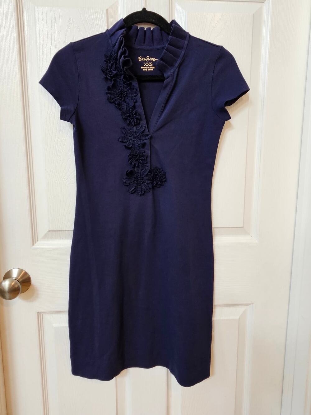 Lilly Pulitzer Navy Floral Applique Knit Dress XXS Short Sleeve Made in Peru